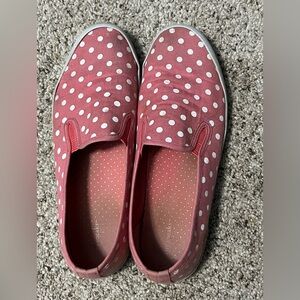 👟 City Sneaks Slip-On Sneakers | Pink Polka Dot Perfection 🦩